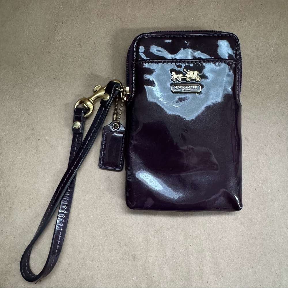 Coach Legacy Purple Patent Leather Universal Card Holder. 3.5โ by 5โ